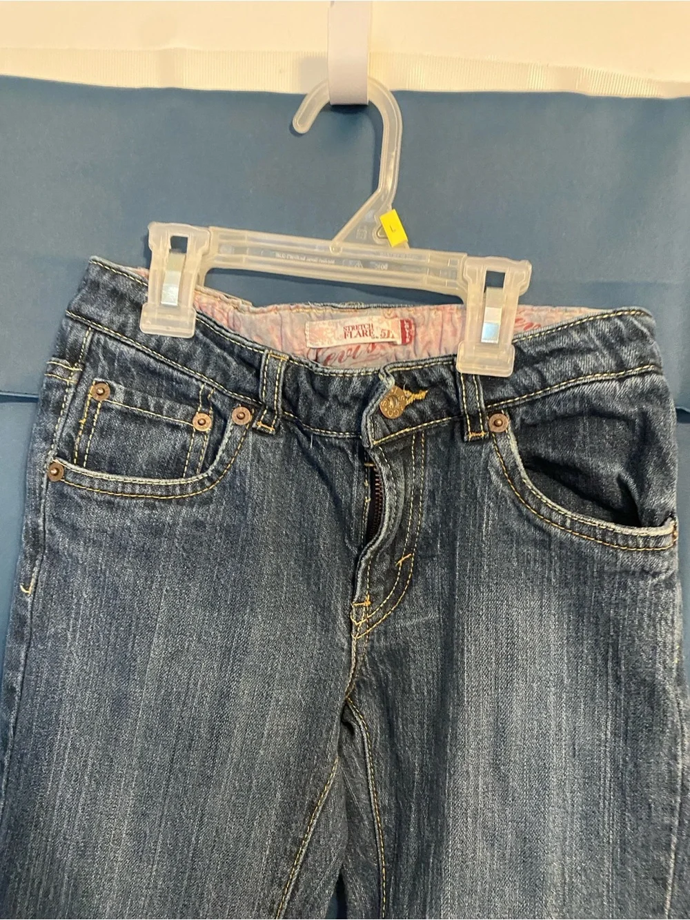 Levi's Women's Flare Jeans in Blue Denim